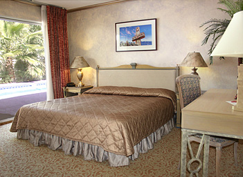 Frank Cappello stayed here in this solar powered guestroom and wrote the script "Rainbow Six" and some of "Timeline".